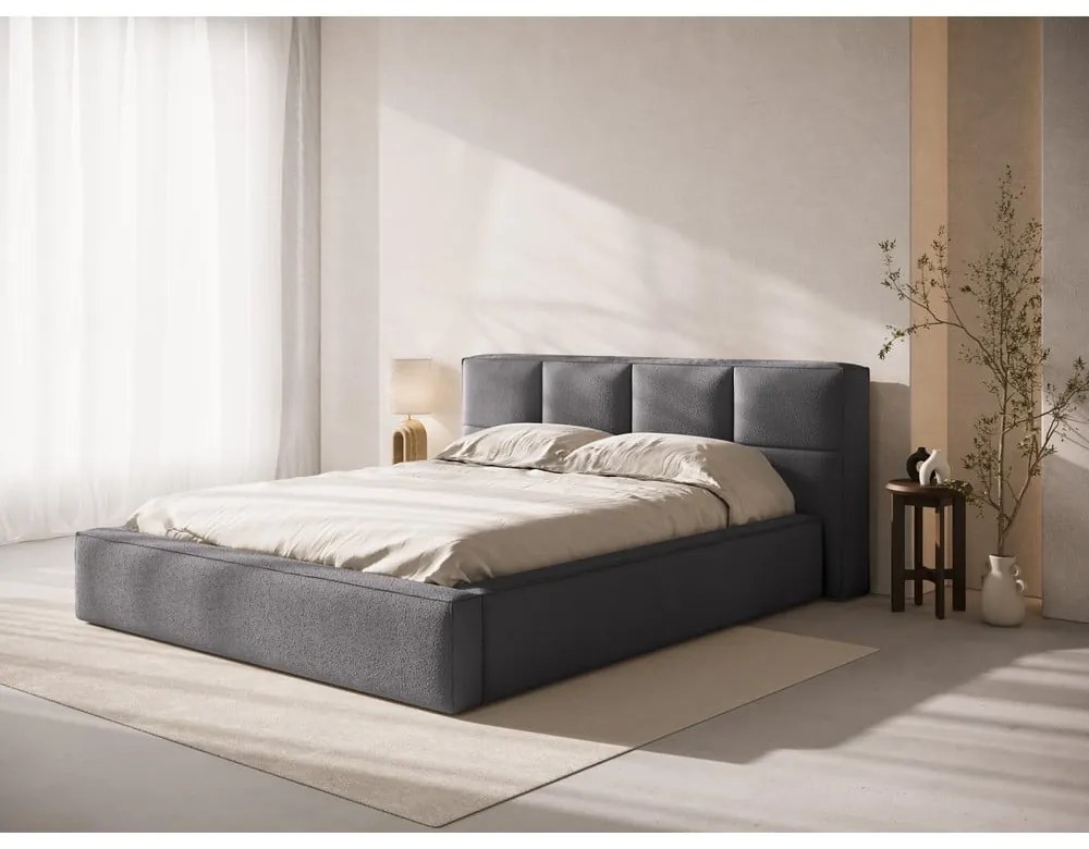 Ciemnoszare tapicerowane łóżko dwuosobowe ze schowkiem i stelażem 180x200 cm Simon – Micadoni