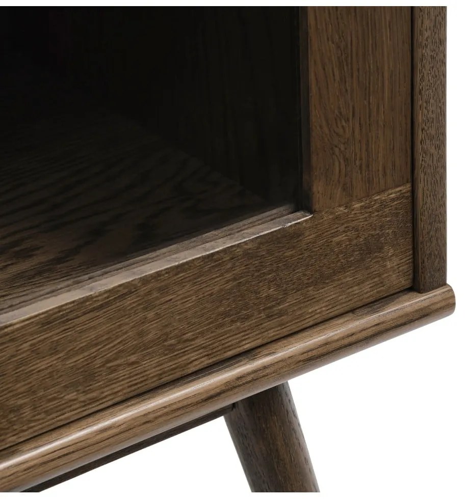 Ciemnobrązowa witryna w dekorze dębu z drzwiami przesuwnymi 110x160 cm Barrali – Unique Furniture