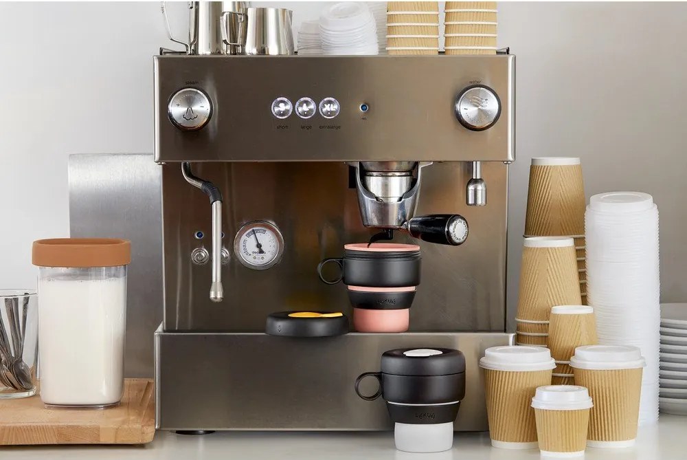 Czarny kubek termiczny 400 ml To Go – Lékué