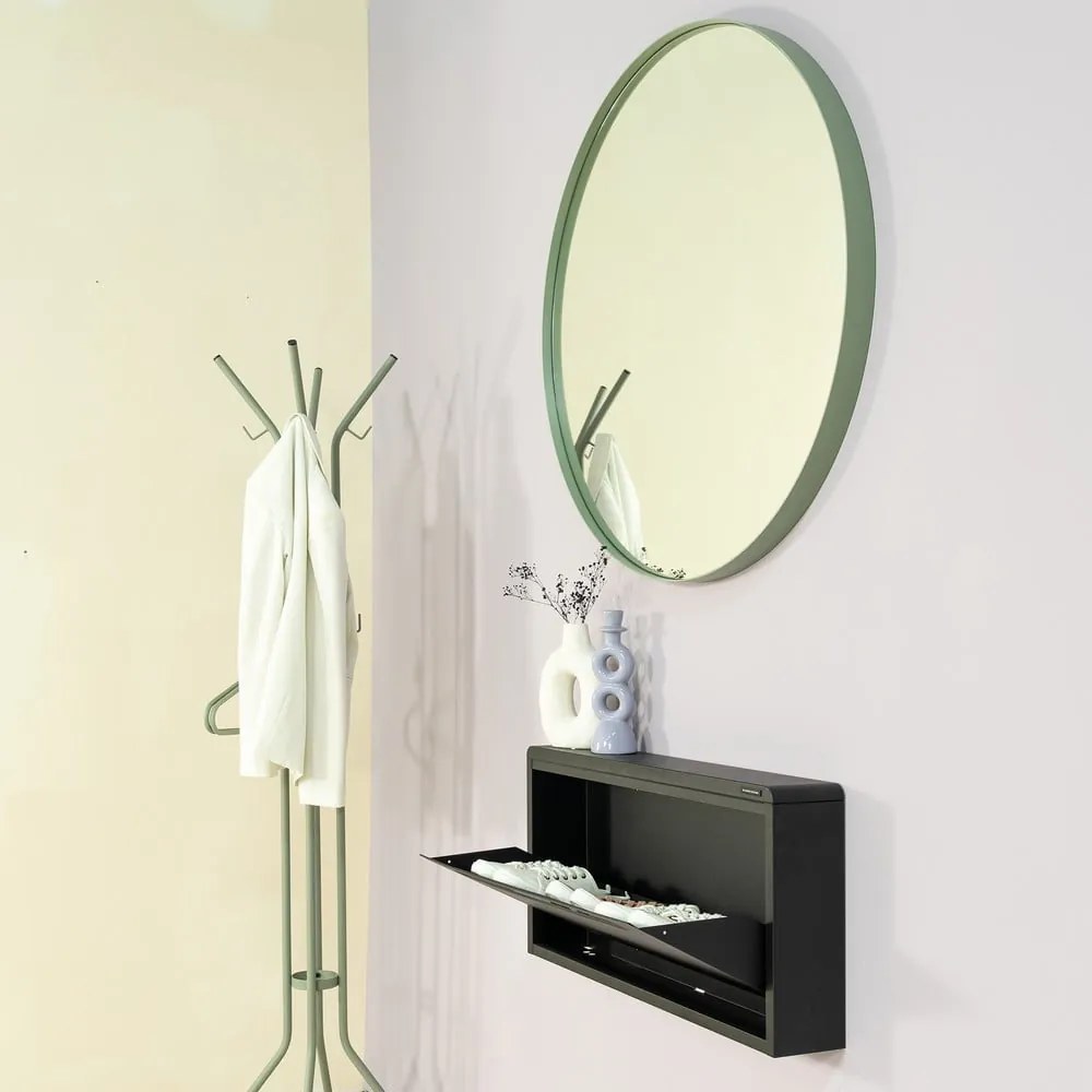 Czarna metalowa uchylna/wisząca szafka na buty 75x38x13 cm Mario – Spinder Design