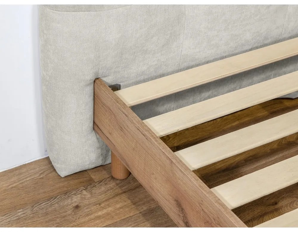 Jasnoszare tapicerowane łóżko dwuosobowe ze stelażem 180x200 cm Kumo – Bobochic Paris