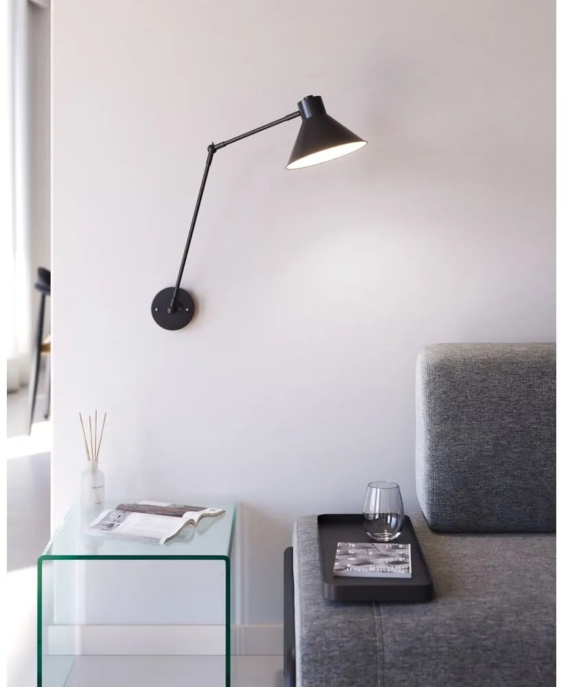 Czarny kinkiet Dione – Kave Home