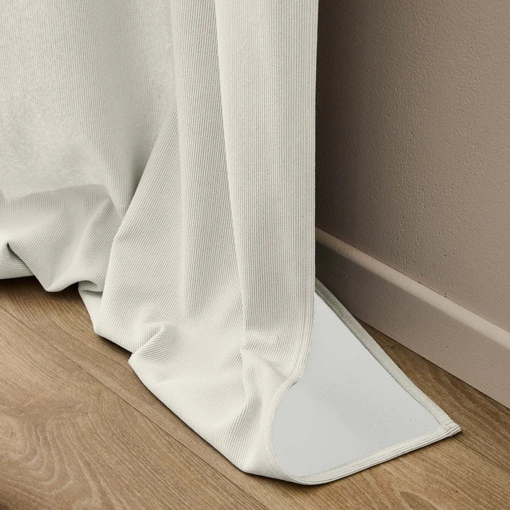 Beżowa zasłona termiczna sztruksowa 140x260 cm Madison – douceur d'intérieur