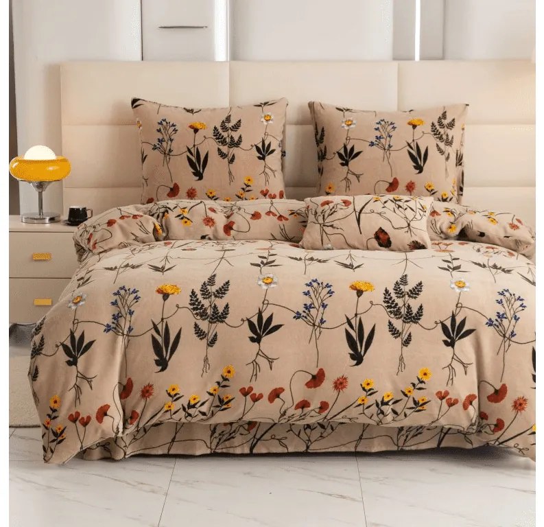 PrzytulneMieszkanie.pl PrzytulneMieszkanie.pl Pościel z mikropluszu HERBAR beżowa Rozmiar pościeli: 2 szt 70 x 90 cm | 200 x 220 cm