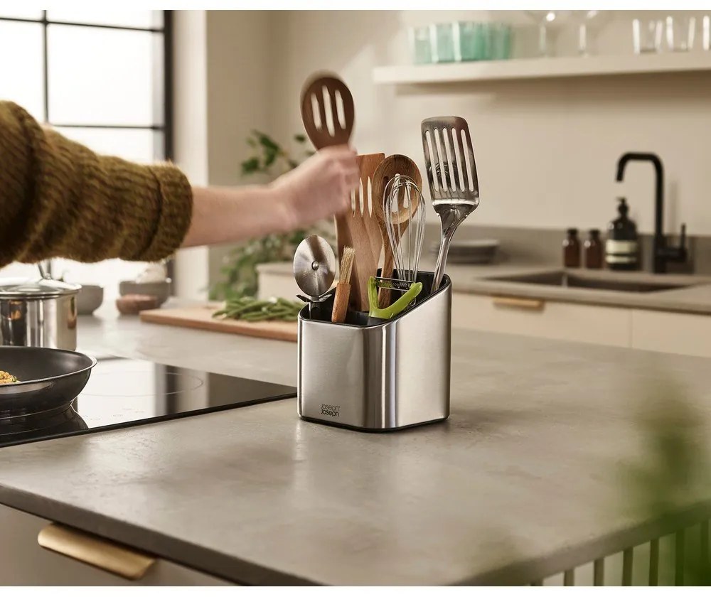 Metalowy stojak na przybory kuchenne Surface – Joseph Joseph
