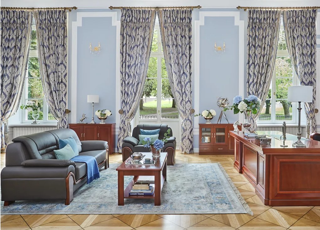 Skórzana kanapa gabinetowa 3-osobowa Palladio, wykonana ze skóry naturalnej, do wyboru kolor brązowy, czarny i kremowy. Wygodna sofa do biura. Klasyczny stylowy design. Meble gabinetowe Prestige.