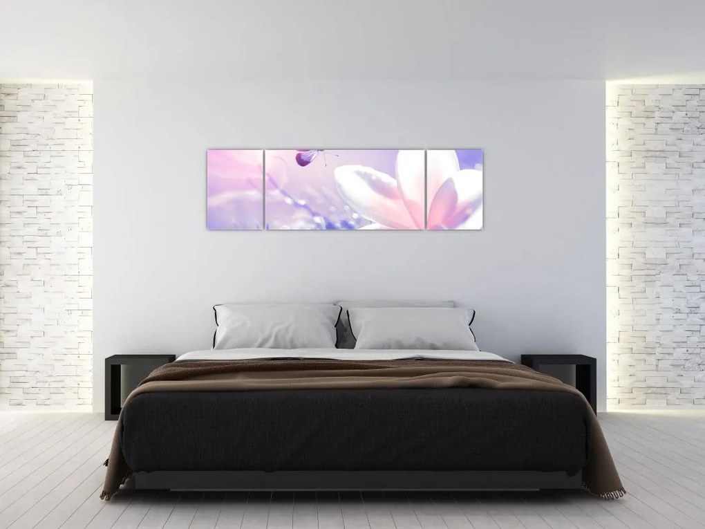 Obraz - Motyl lecący do kwiatu (170x50 cm)