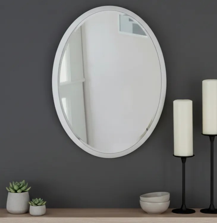 Lustro w białej owalnej ramie 43x53cm