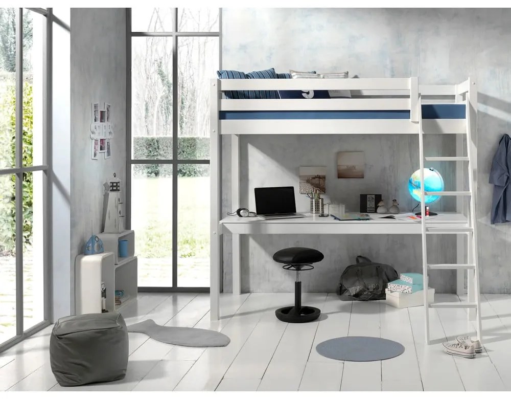 Białe podwyższone łóżko dziecięce z litego drewna sosnowego 140x200 cm PINO – Vipack