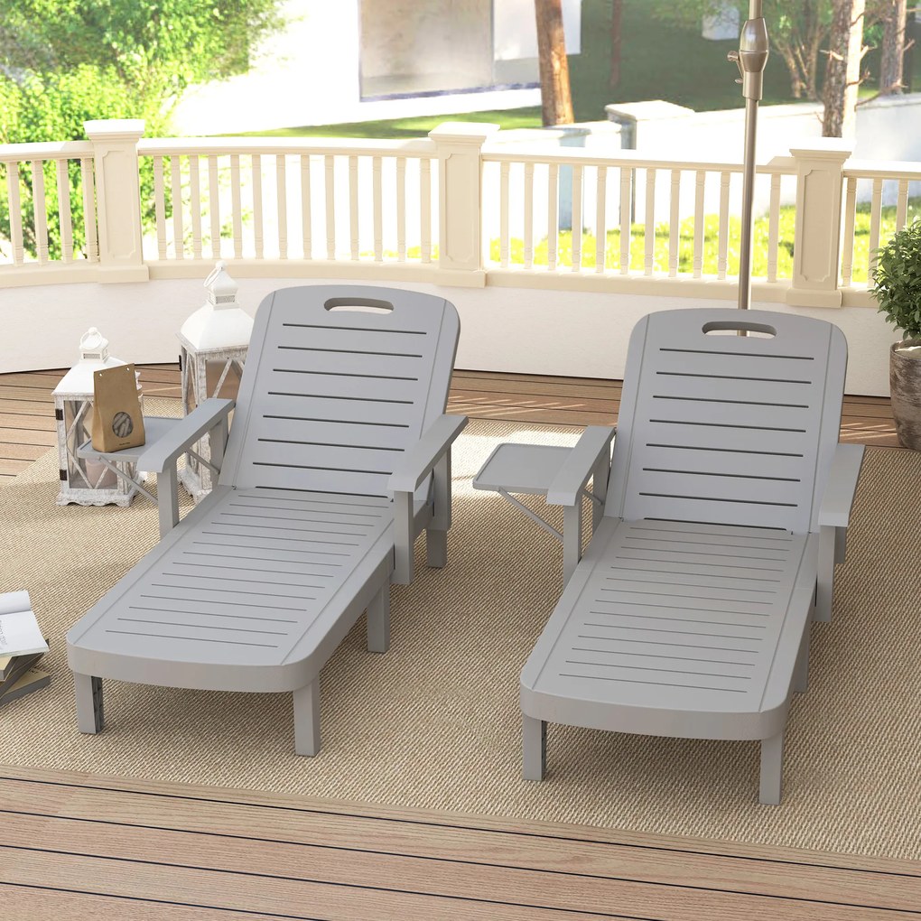 Outsunny Leżak ogrodowy z bocznym stolikiem, wygląd drewna, leżak z 5-stopniową regulacją oparcia, jasnoszary | Aosom PL