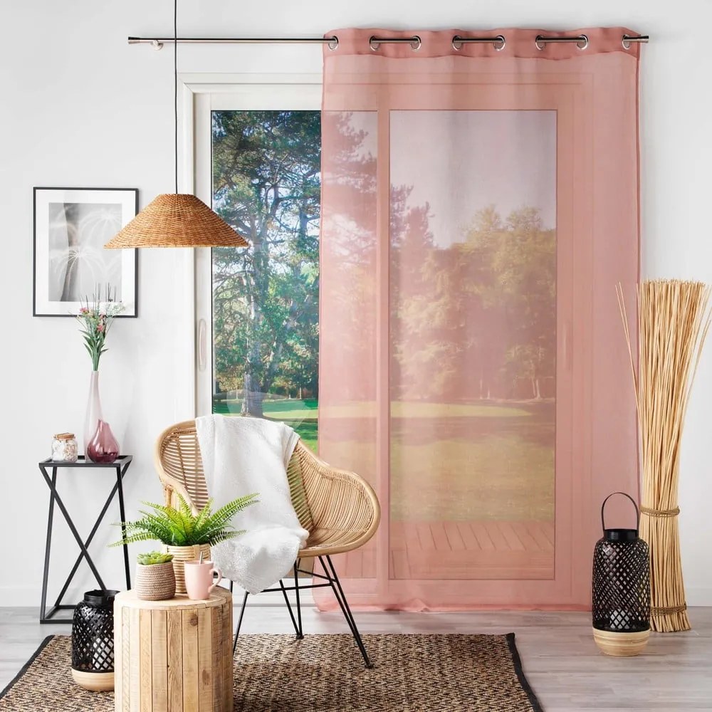 Różowa firanka z woalu 140x280 cm Sandra – douceur d'intérieur