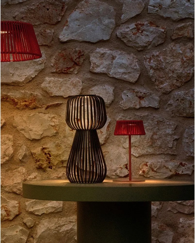 Lampa zewnętrzna stołowa LED ze ściemniaczem solarna (wysokość 42 cm) Reiba – Kave Home