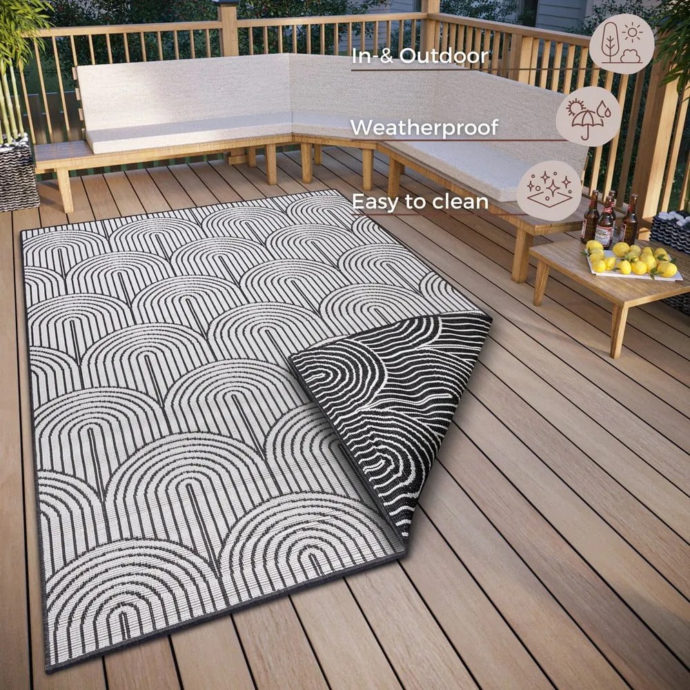 Czarno-biały dywan odpowiedni na zewnątrz 240x330 cm Pangli Black – Hanse Home