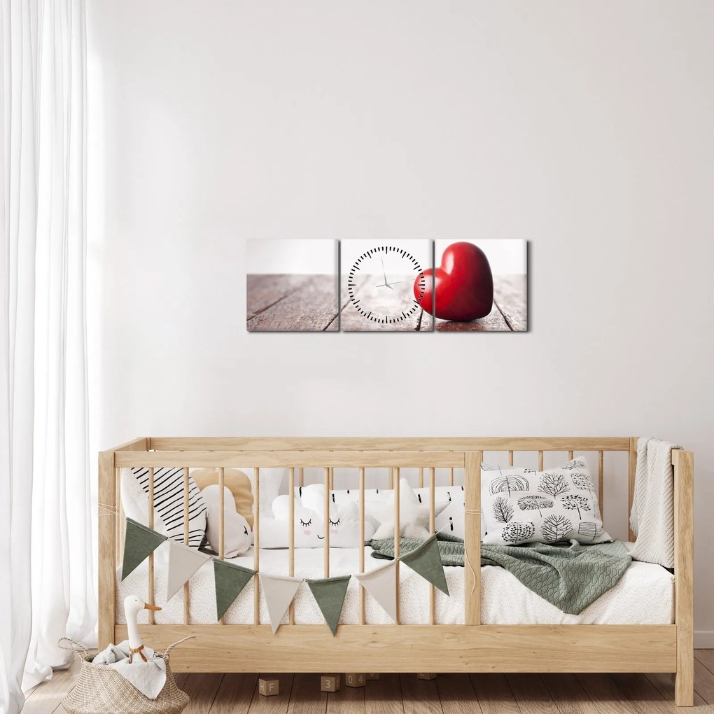 Obraz drewnianego serca (z zegarem) (90x30 cm)