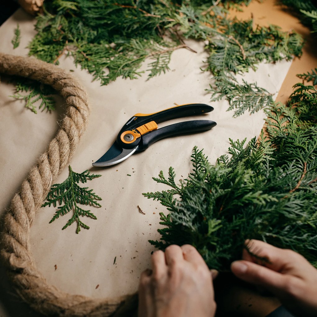 Sekator nożycowy Plus™ P541 FISKARS