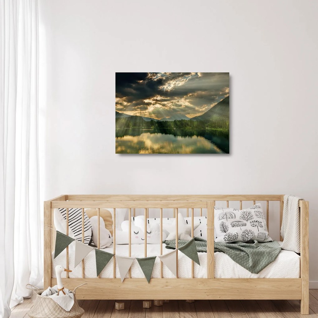 Obraz na szkle jeziora, przez które prześwieca słońce (70x50 cm)