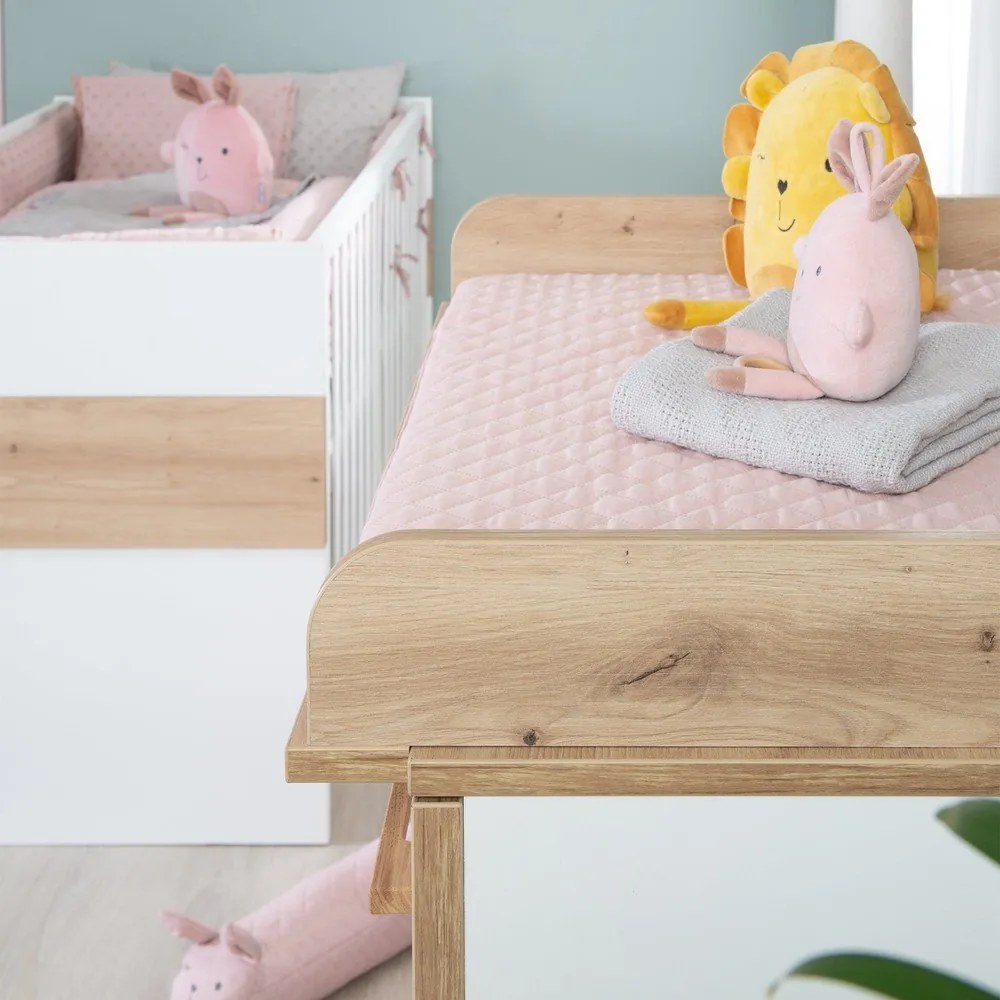 Biała/w naturalnym kolorze komoda dziecięca w dekorze dębu z przewijakiem 118x103x79 cm Lion – Roba