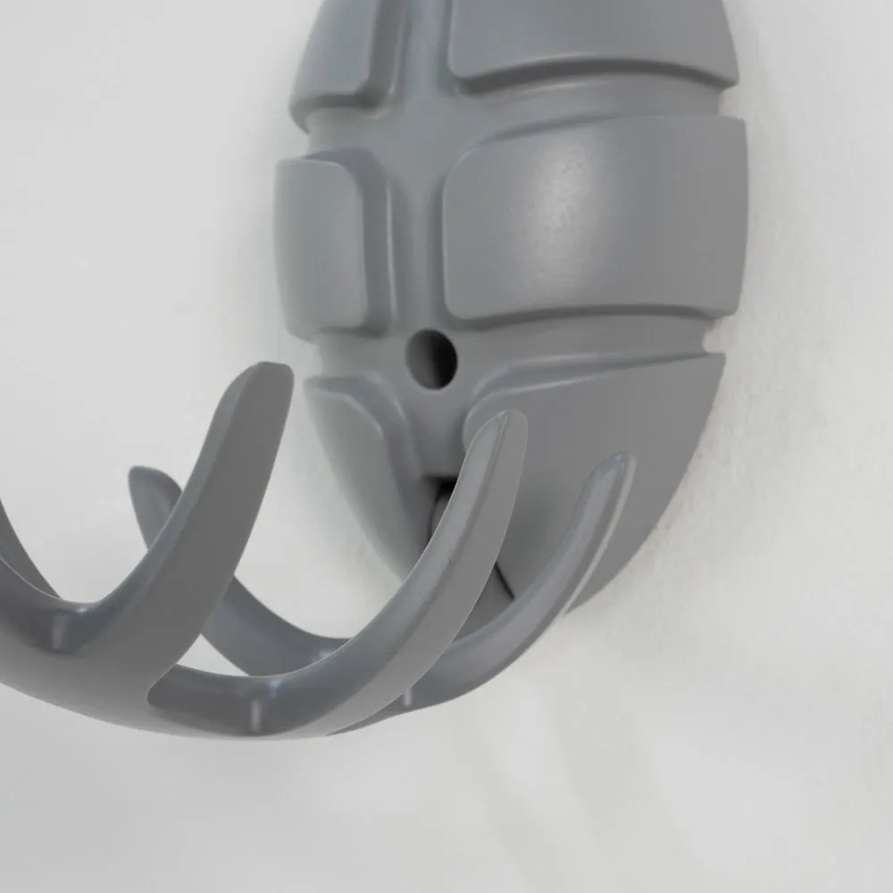 Szary haczyk ścienny Bug – Spinder Design