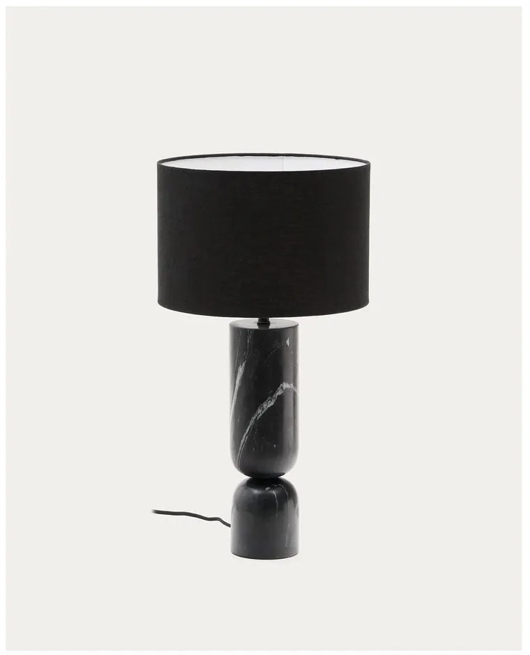 Czarna marmurowa lampa stołowa z tekstylnym kloszem (wysokość 57 cm) Vex – Kave Home