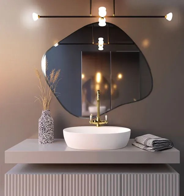Nieregularne lustro w metalowej ramie 70x60 cm P2-P29