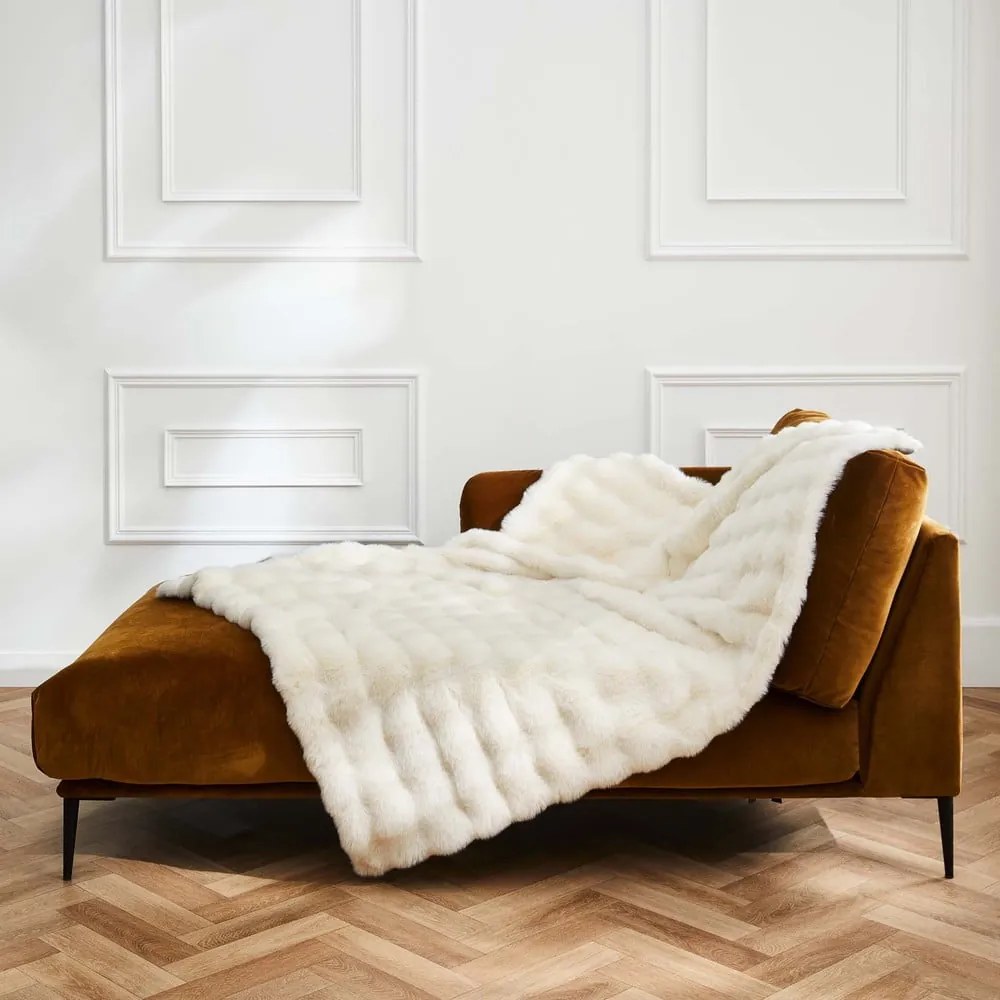 Kremowy koc z mikropluszu 180x220 cm Mounty – douceur d'intérieur