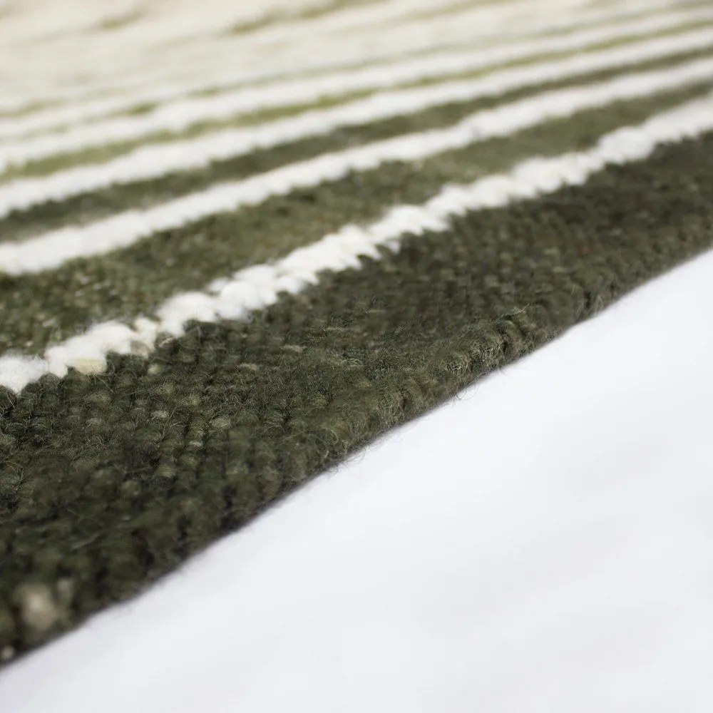 Zielony dywan z mieszanki wełny tkany ręcznie 140x200 cm Boucle Frame – Flair Rugs