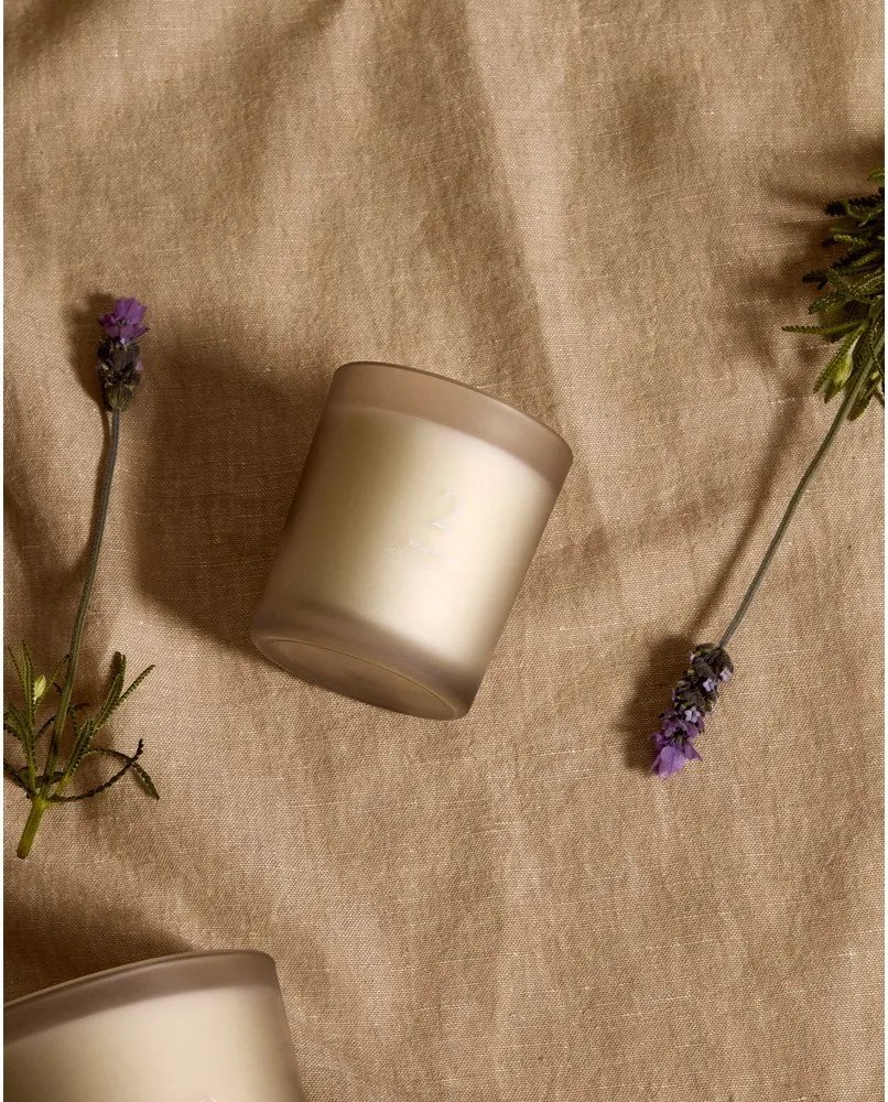 Świeca zapachowa czas palenia 20 h Sweet Vanilla – Kave Home