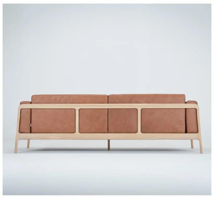 Karmelowa sofa z bawolej skóry z konstrukcją z litego drewna dębowego Gazzda Fawn, 240 cm