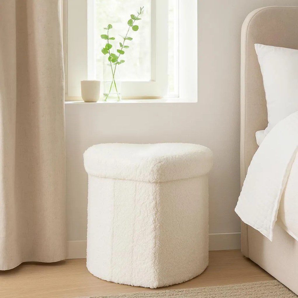 Pufa serce ALLOY, tapicerka baranek, 34 x 28 x 35 cm