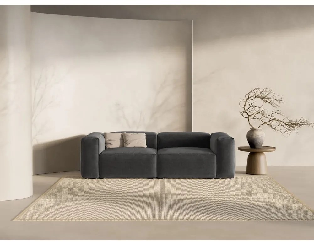 Ciemnoszara sofa 264 cm Bergano – Cosmopolitan Design