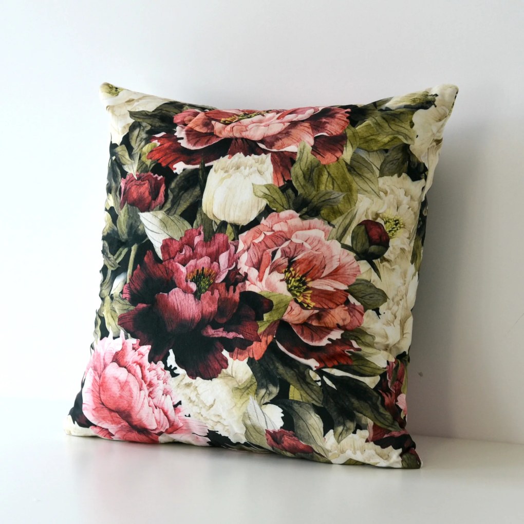 Poszewka dekoracyjna w różowe kwiaty z miękkiego materiału Peonies 01