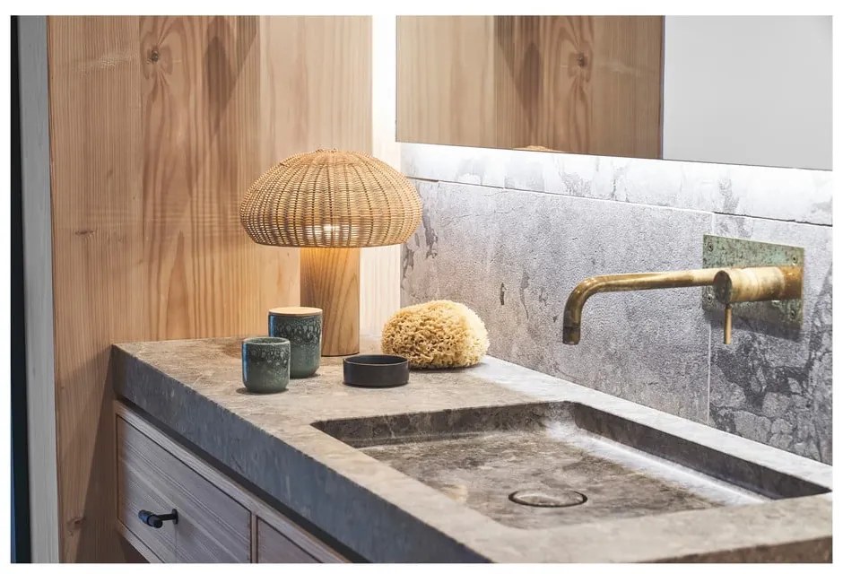 Zapachowa świeca czas palenia 30 h Iris Coconut Mango – Villa Collection