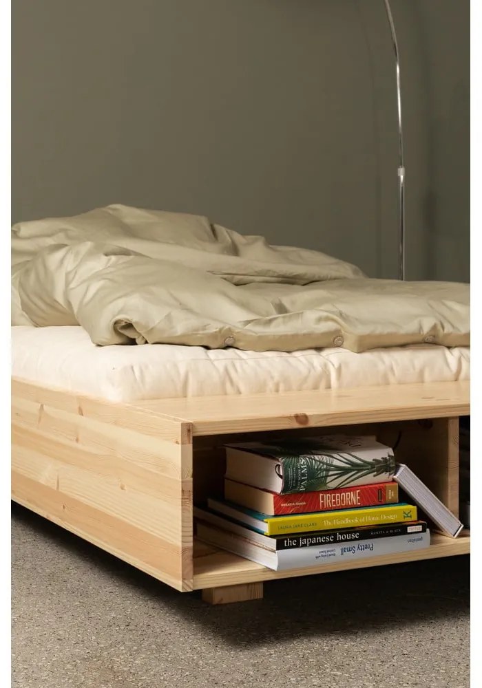 Łóżko jednoosobowe z litego drewna sosnowego bez zagłówka ze stelażem 120x200 cm w naturalnym kolorze Merge – Karup