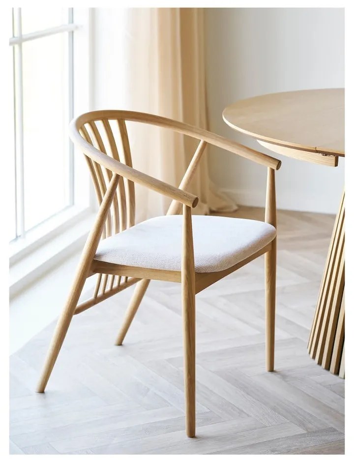 Krzesło z podłokietnikami z litego drewna dębowego w naturalnym kolorze Agustin – House Nordic