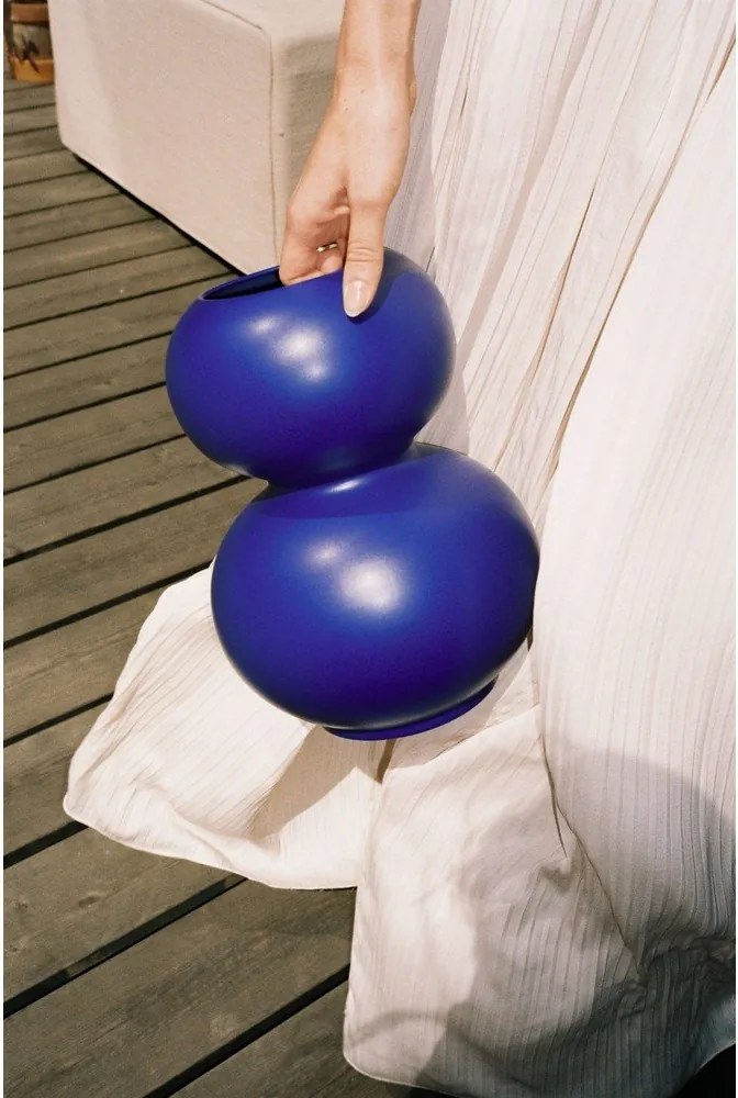 Ciemnoniebieski ceramiczny wazon (wysokość 36 cm) Tuga – noo.ma