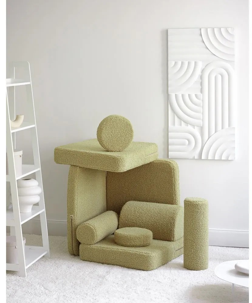 Zielona sofa dla dzieci z materiału bouclé 132 cm Settee – Wigiwama