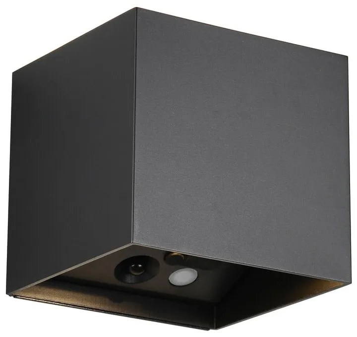 Lampa zewnętrzna ścienna LED z czujnikiem ruchu na USB (wysokość 10 cm) Genie – Trio