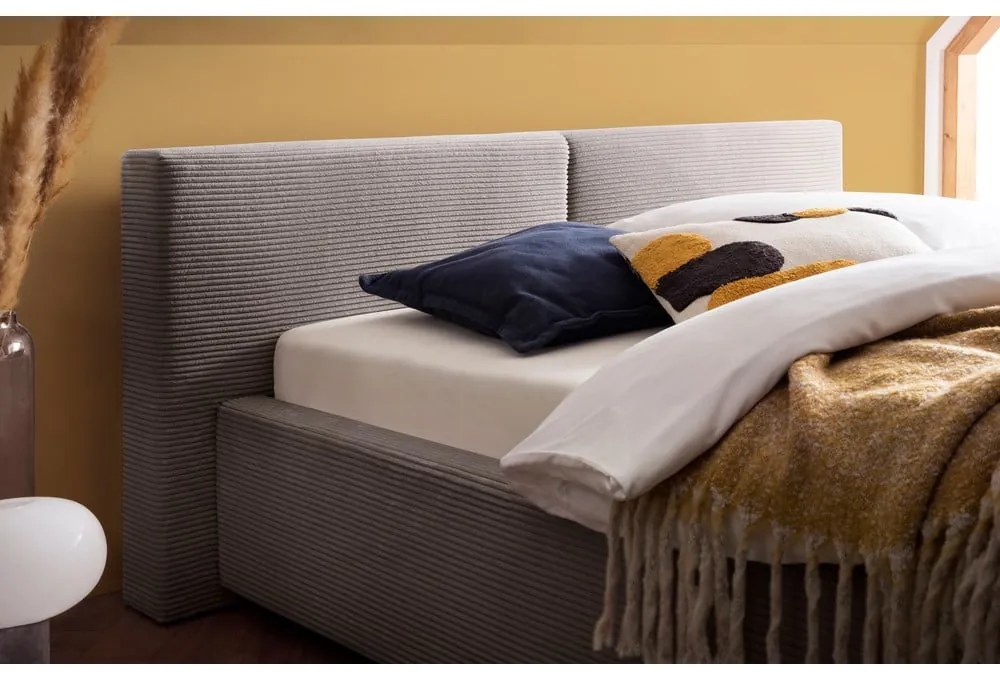 Jasnobrązowe tapicerowane łóżko dwuosobowe ze schowkiem ze stelażem 140x200 cm Cube – Meise Möbel