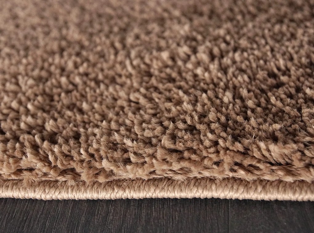 Dywan shaggy Best jednokolorowy cappucino 140 cm x 200 cm