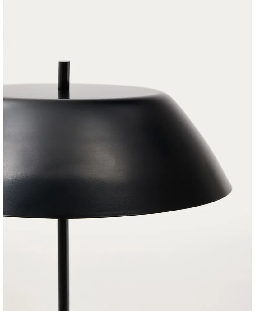 Czarna marmurowa lampa stołowa z metalowym kloszem (wysokość 58 cm) Sayra – Kave Home