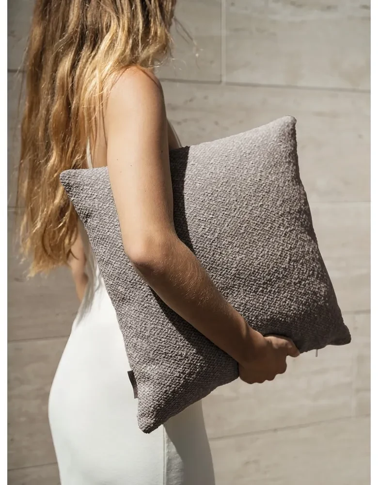 Poduszka odpowiednia na zewnątrz z materiału bouclé 38x38 cm Grow – Blomus