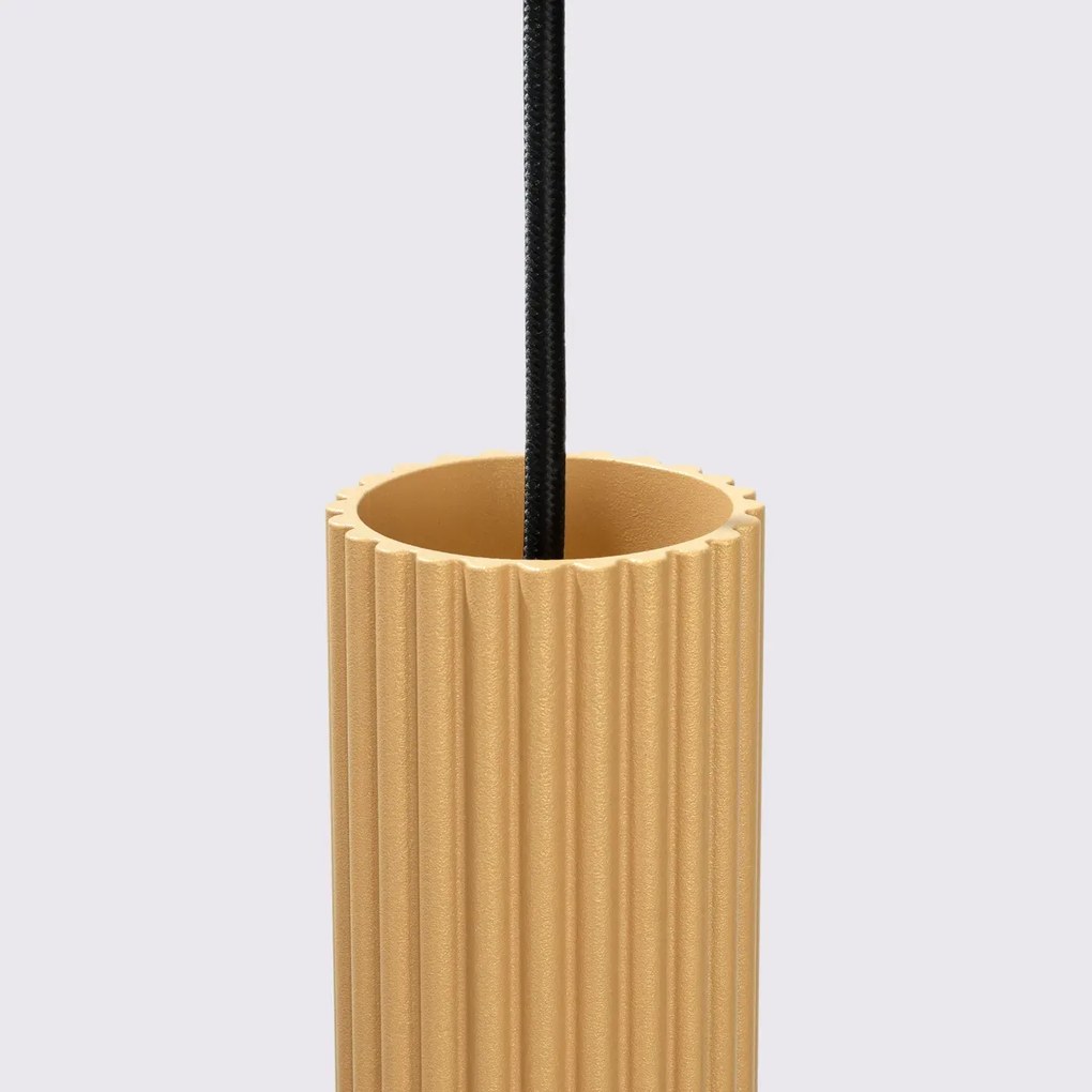 Lampa wisząca KARBON 3P złota ryflowana SOLLUX LIGHTING