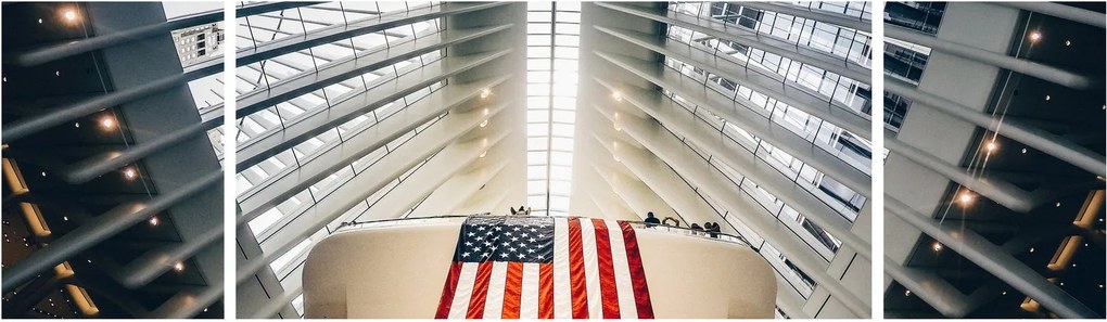 Obraz budynku z flagą USA (170x50 cm)