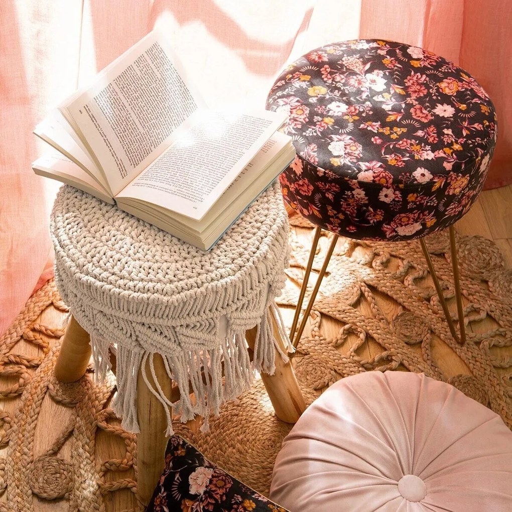 Stołek boho z siedziskiem pokrytym makramą, wys.42 cm