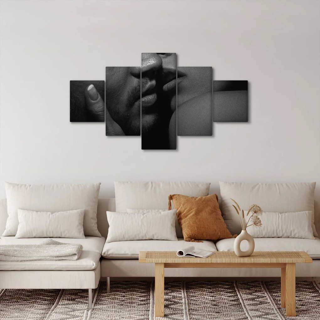 Obraz - Pocałunek, czarno - białe zdjęcie (125x70 cm)
