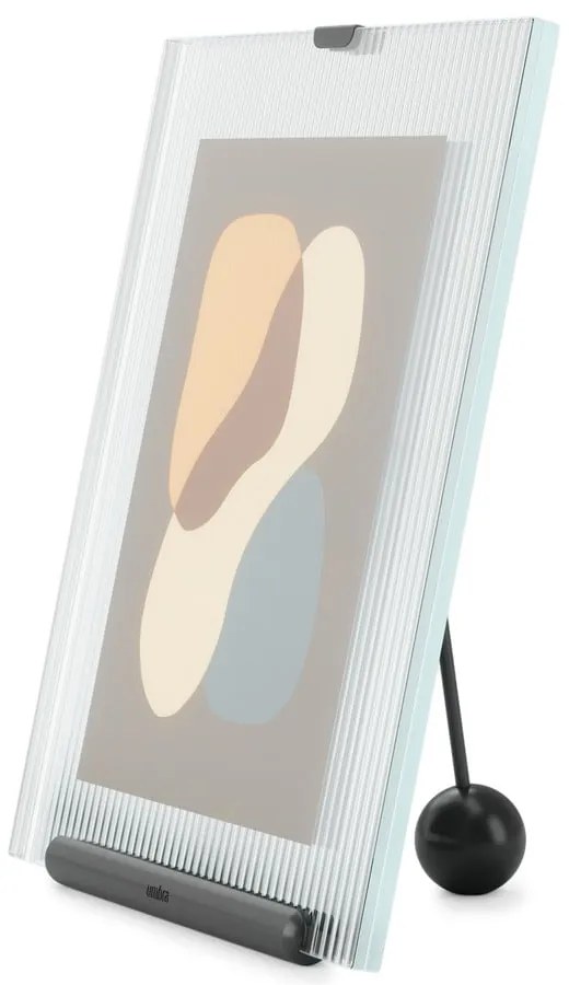 Czarna szklana ramka stojąca 19x23 cm Flute – Umbra
