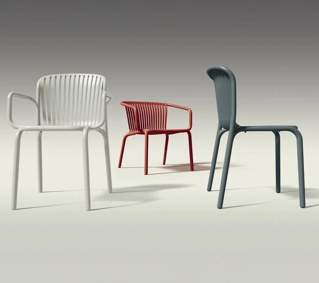 Plastikowy fotel do ogrodu Brene, z podłokietnikami