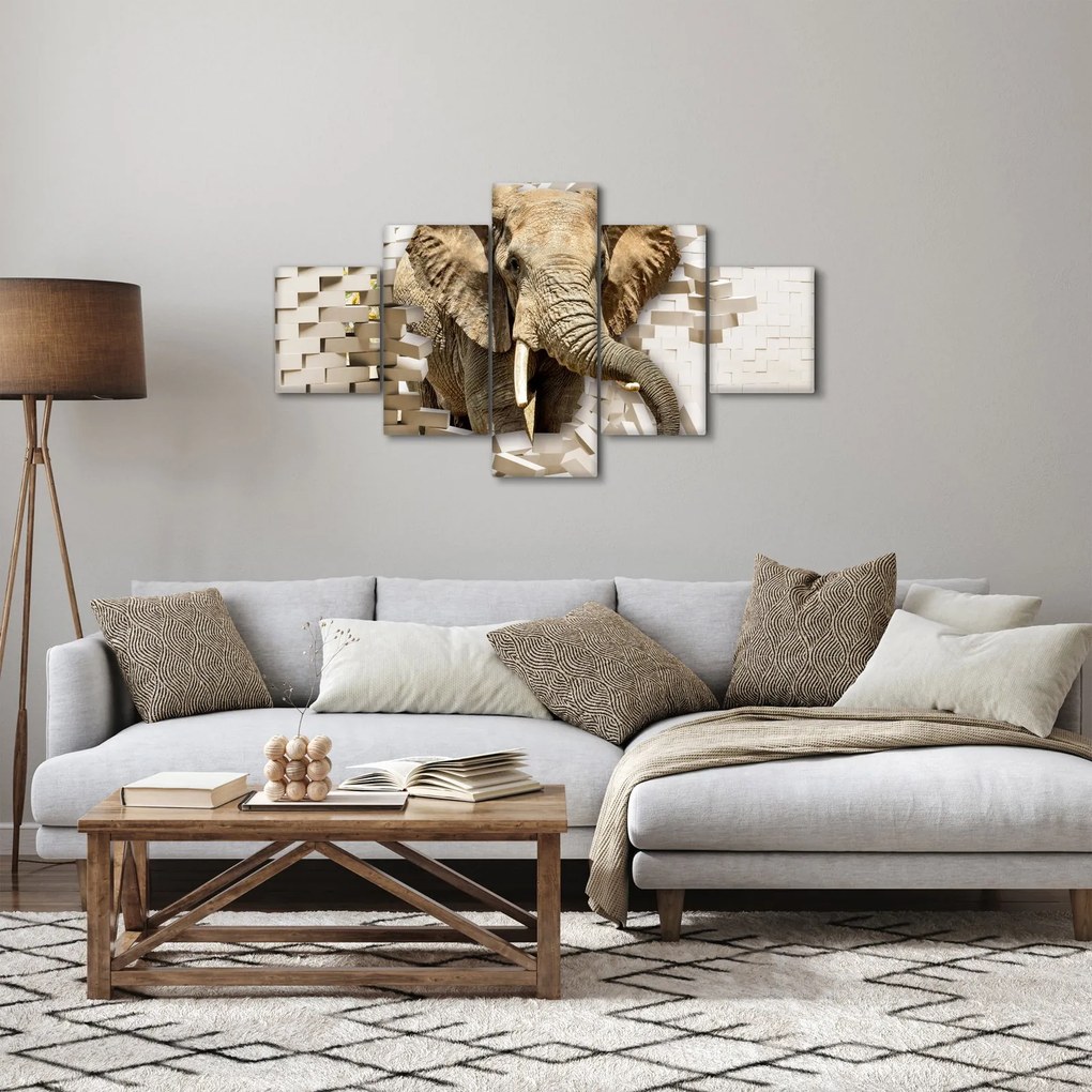 Obraz - słoń taranujący ścianę (125x70 cm)