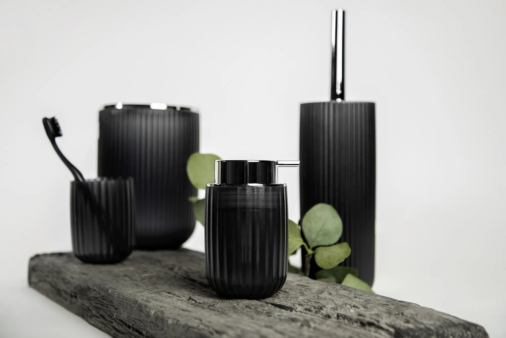 Dozownik na mydło w płynie AGROPOLI, WENKO