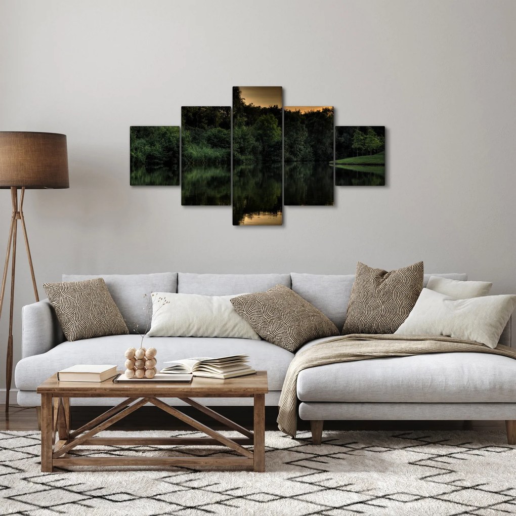 Obraz jeziora przy lesie (125x70 cm)